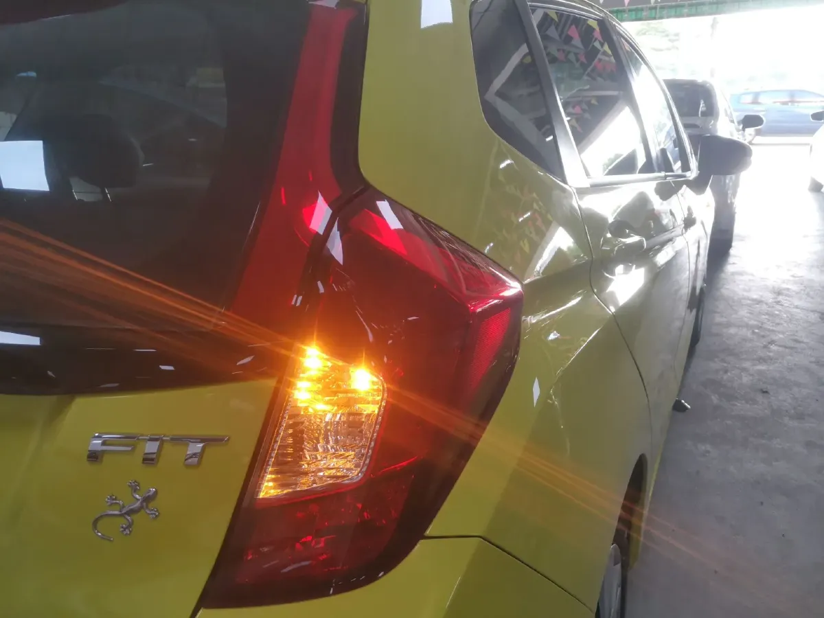 2014 Honda Fit 1.5L 131HP L4 CVT,autocango,china used car exporter,china ev exporter,chinese used car exporter,chinese used ev exporter