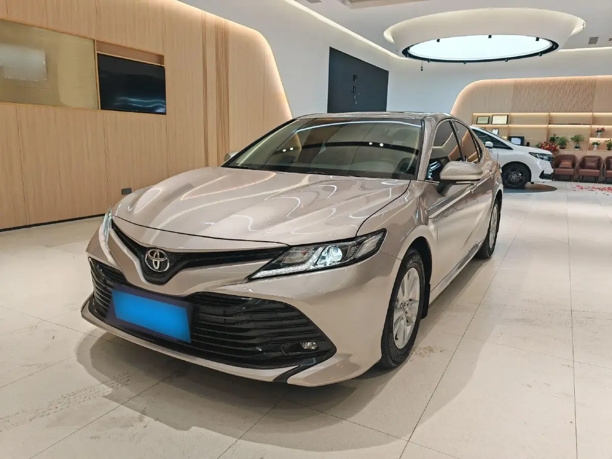 2018 Toyota Camry 2.0L 167HP L4 6AT