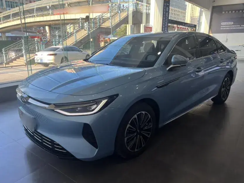 2024 Fulwin FulwinA8 1.5T 156HP L4 1DHT PHEV 18.3KWH