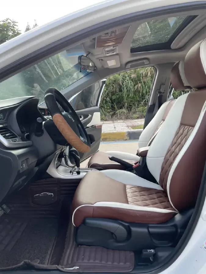 2015 Honda Crider 1.8L 139HP L4 5AT,autocango,china used car exporter,china ev exporter,chinese used car exporter,chinese used ev exporter