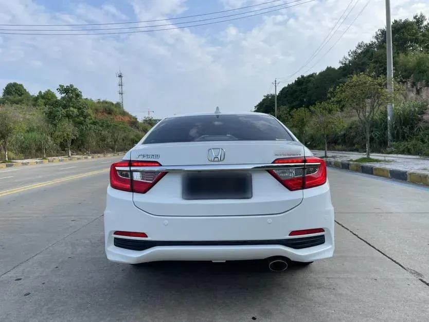 2015 Honda Crider 1.8L 139HP L4 5AT,autocango,china used car exporter,china ev exporter,chinese used car exporter,chinese used ev exporter