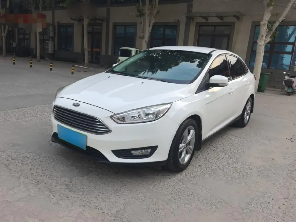 2017 Ford Focus 1.6L 125HP L4 6DCT