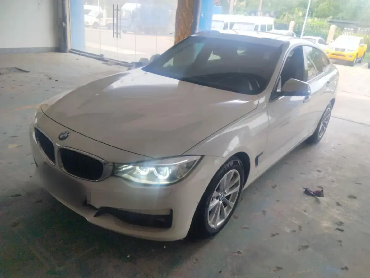 2014 BMW 3 Series GT 2.0T 184HP L4 8AT