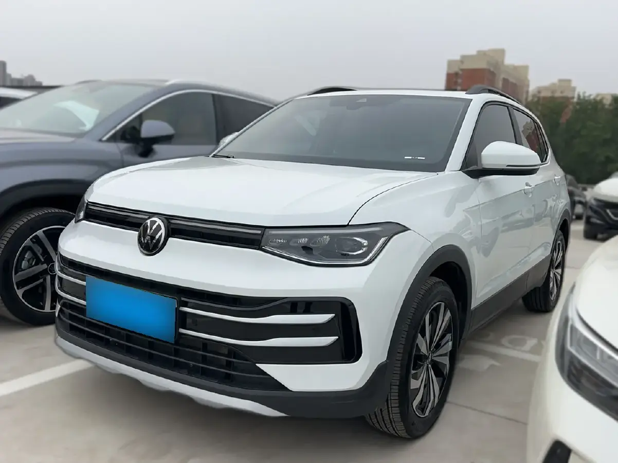 2025 Volkswagen Tharu 1.5L 110HP L4 6AT