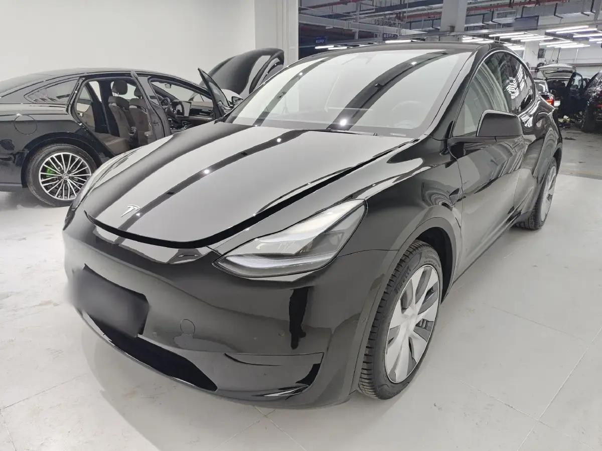 2022 Tesla Model Y BEV 60KWH