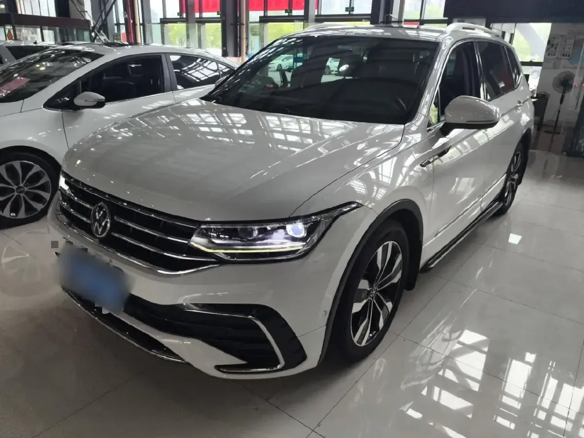 2022 Volkswagen Tiguan L 2.0T 186HP L4 7DCT
