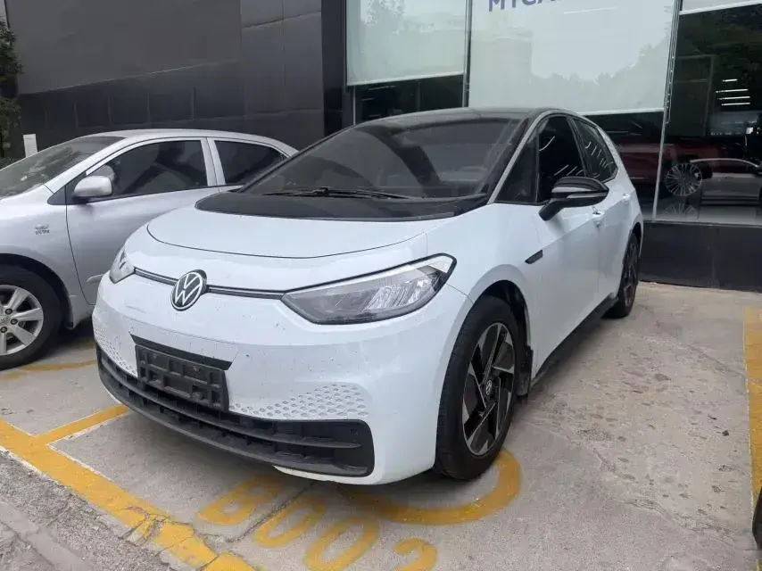 2023 Volkswagen ID.3 BEV 52.8KWH