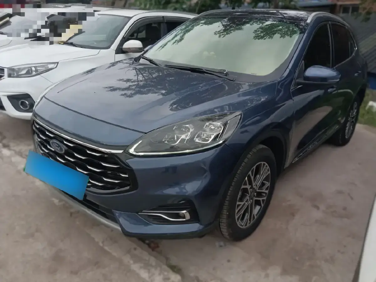 2020 Ford Escape 2.0T 248HP L4 8AT