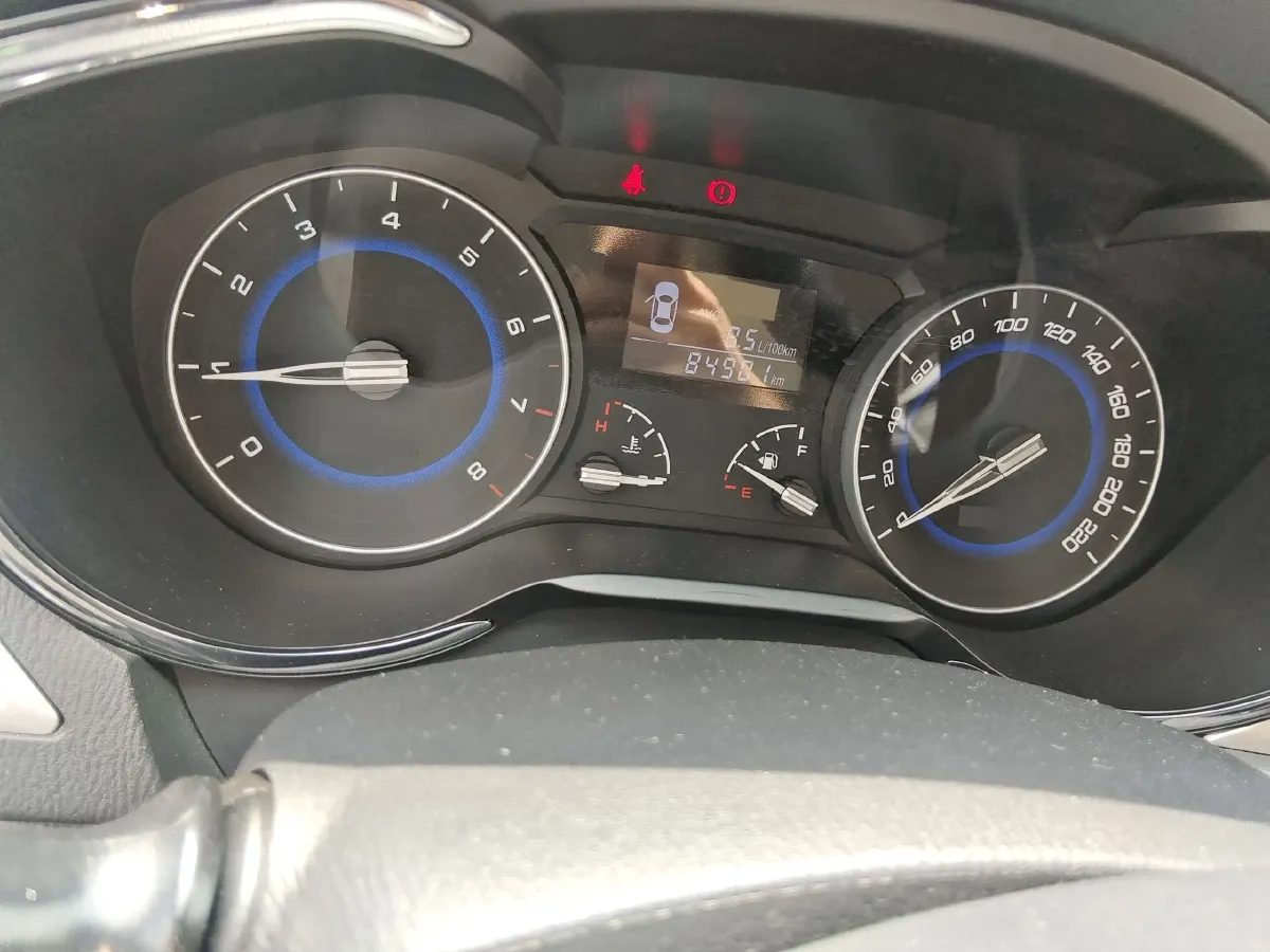 2016 ChangAn Alsvin V7 1.6L 124HP L4 5MT,autocango,china used car exporter,china ev exporter,chinese used car exporter,chinese used ev exporter