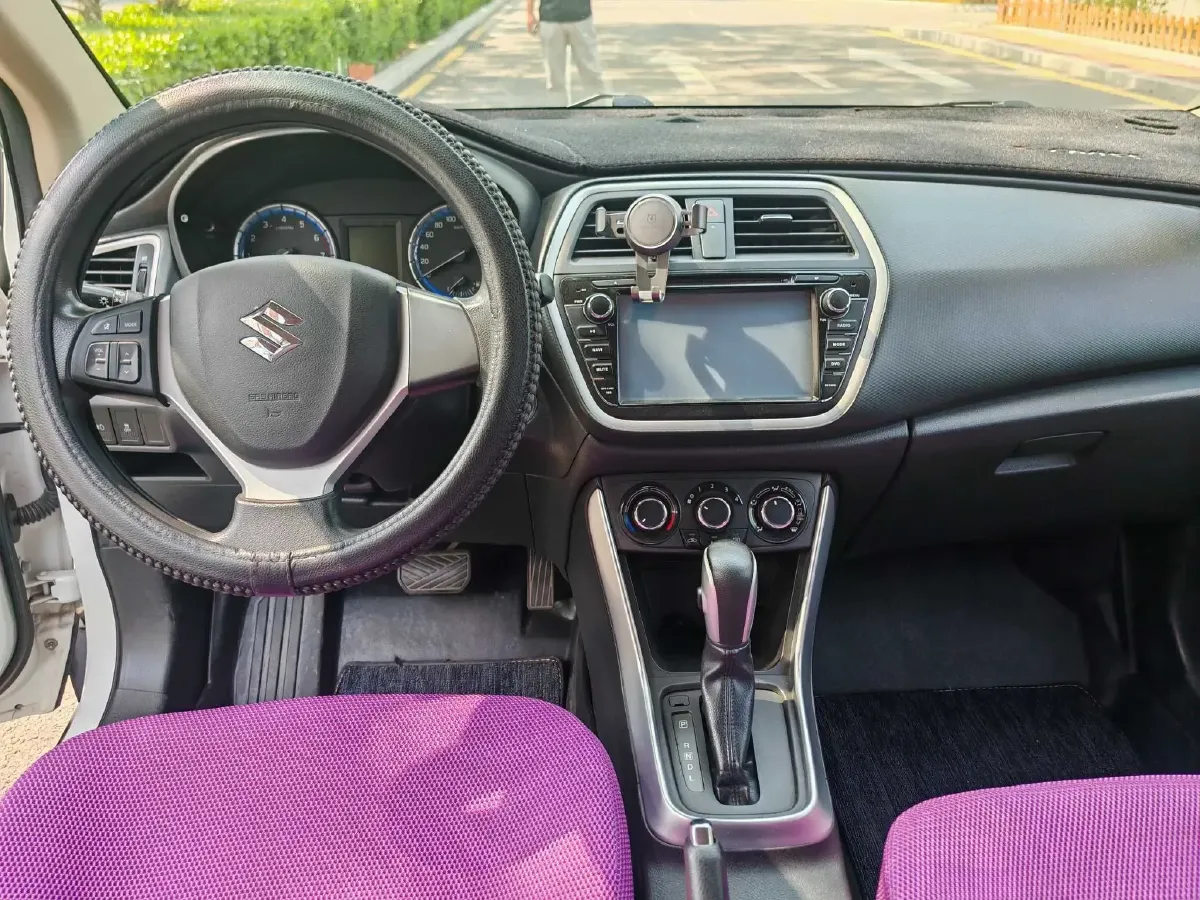 2014 Suzuki S-cross 1.6L 122HP L4 CVT,autocango,china used car exporter,china ev exporter,chinese used car exporter,chinese used ev exporter