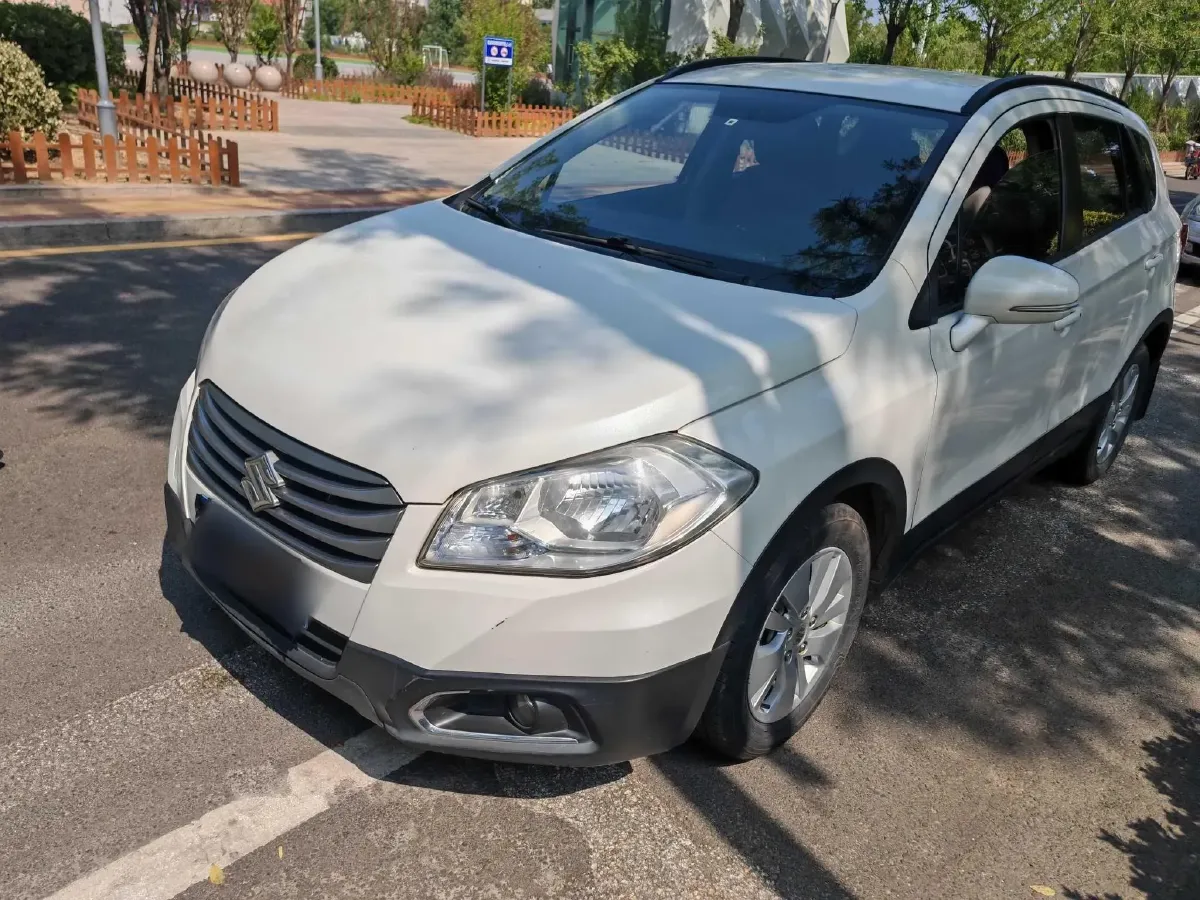 2014 Suzuki S-cross 1.6L 122HP L4 CVT,autocango,china used car exporter,china ev exporter,chinese used car exporter,chinese used ev exporter