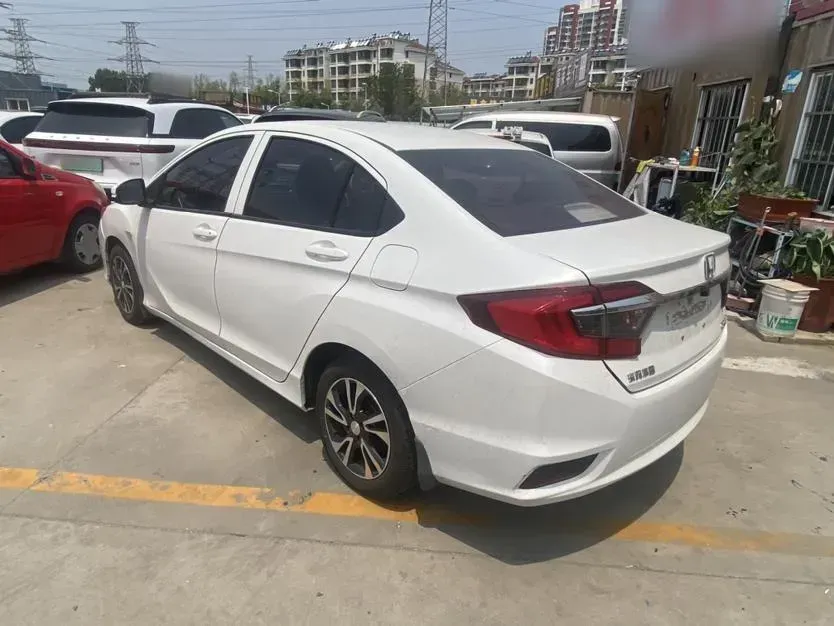 2016 Honda Greiz 1.5L 131HP L4 CVT,autocango,china used car exporter,china ev exporter,chinese used car exporter,chinese used ev exporter