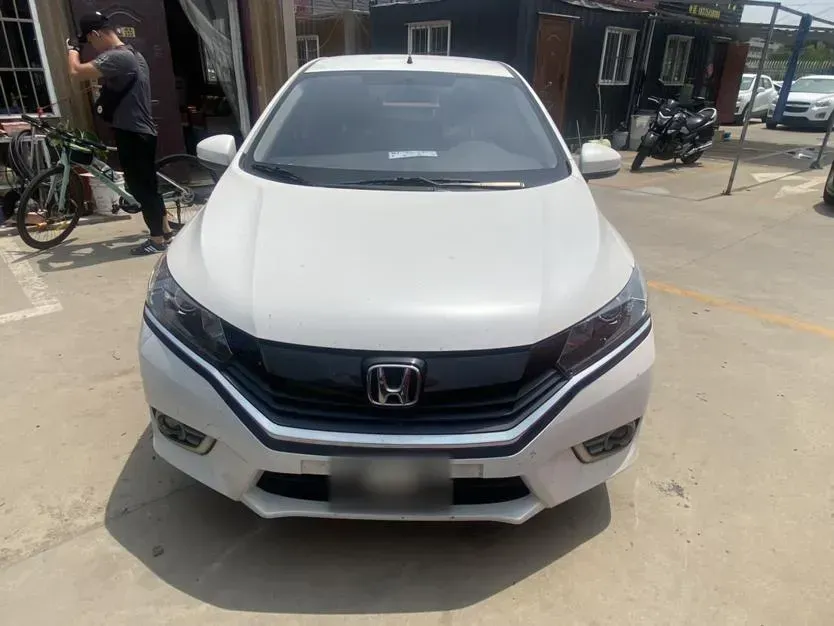 2016 Honda Greiz 1.5L 131HP L4 CVT,autocango,china used car exporter,china ev exporter,chinese used car exporter,chinese used ev exporter