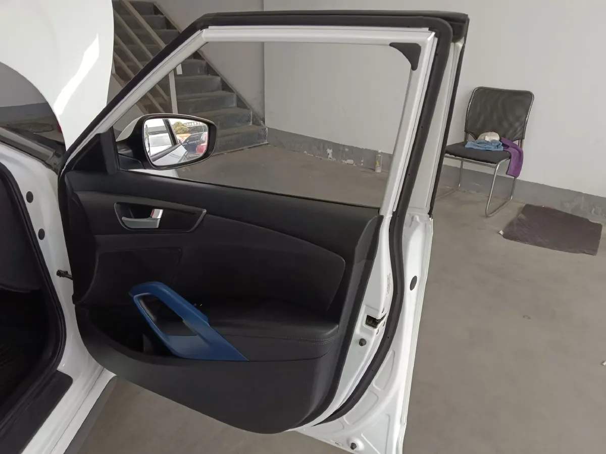 2012 Hyundai Veloster 1.6T 204HP L4 6AT,autocango,china used car exporter,china ev exporter,chinese used car exporter,chinese used ev exporter