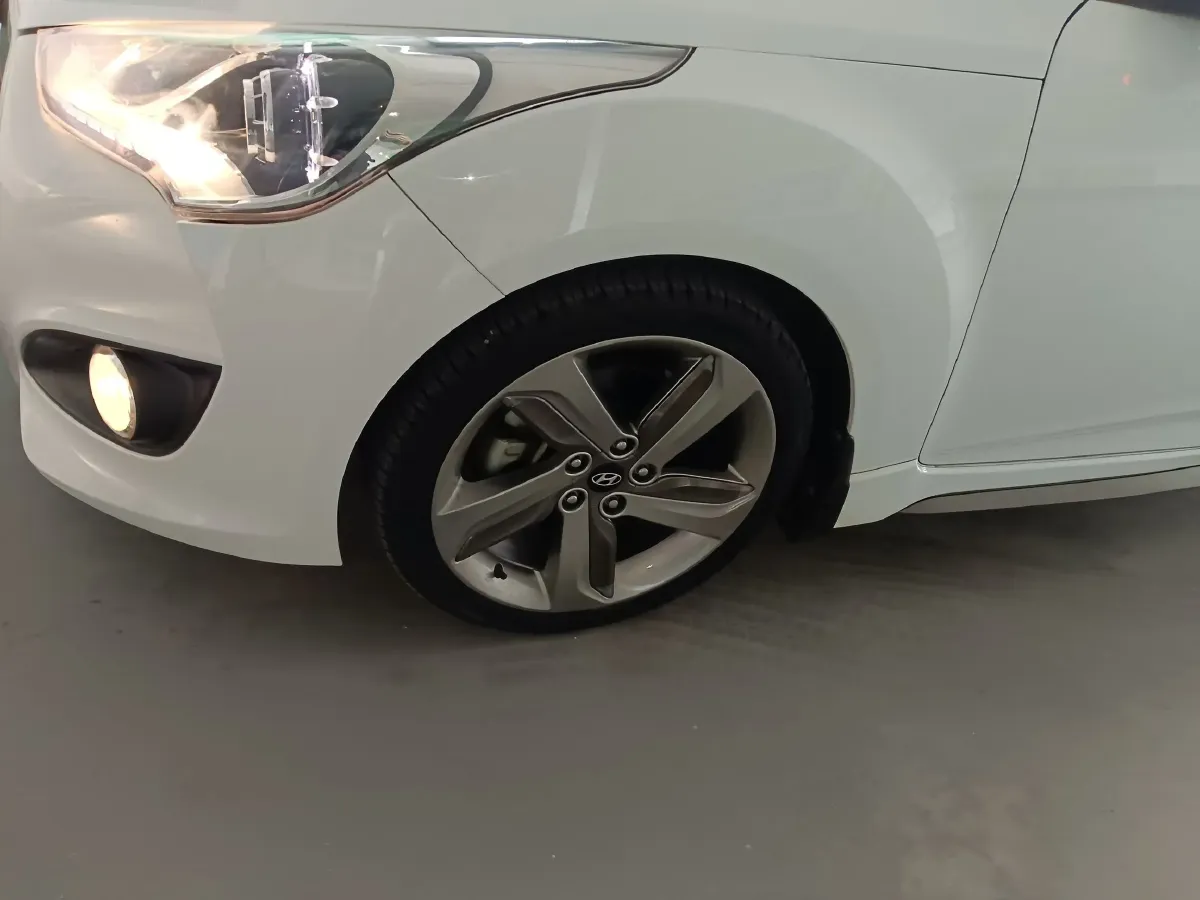 2012 Hyundai Veloster 1.6T 204HP L4 6AT,autocango,china used car exporter,china ev exporter,chinese used car exporter,chinese used ev exporter