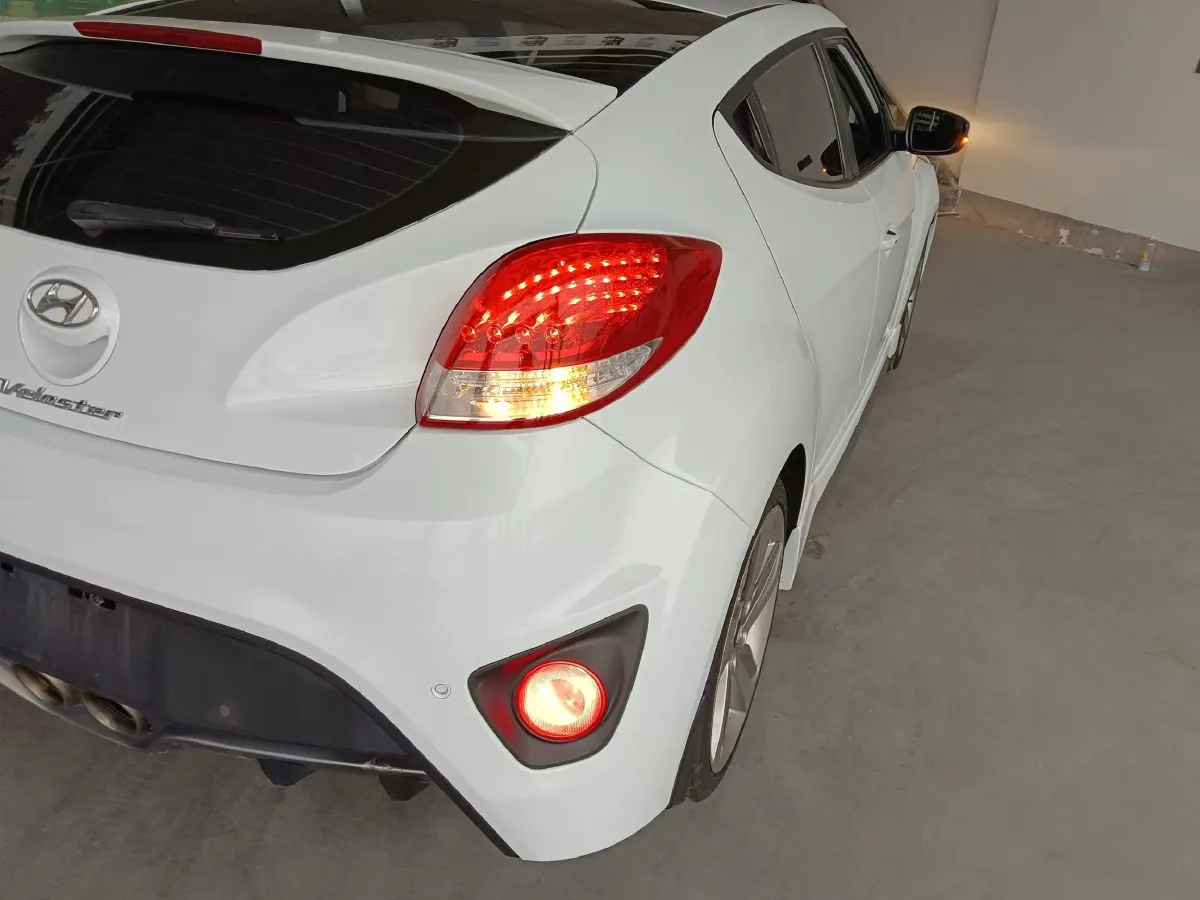 2012 Hyundai Veloster 1.6T 204HP L4 6AT,autocango,china used car exporter,china ev exporter,chinese used car exporter,chinese used ev exporter