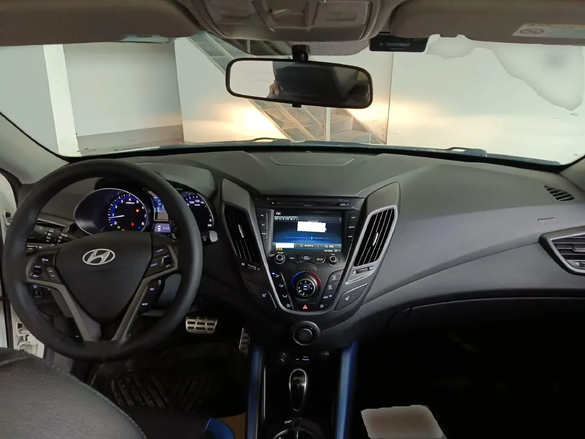2012 Hyundai Veloster 1.6T 204HP L4 6AT,autocango,china used car exporter,china ev exporter,chinese used car exporter,chinese used ev exporter