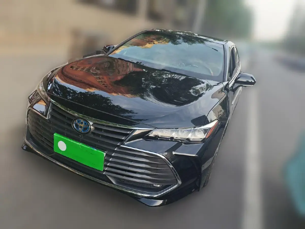 2019 Toyota Avalon 2.5L 178HP L4 E-CVT Hybrid