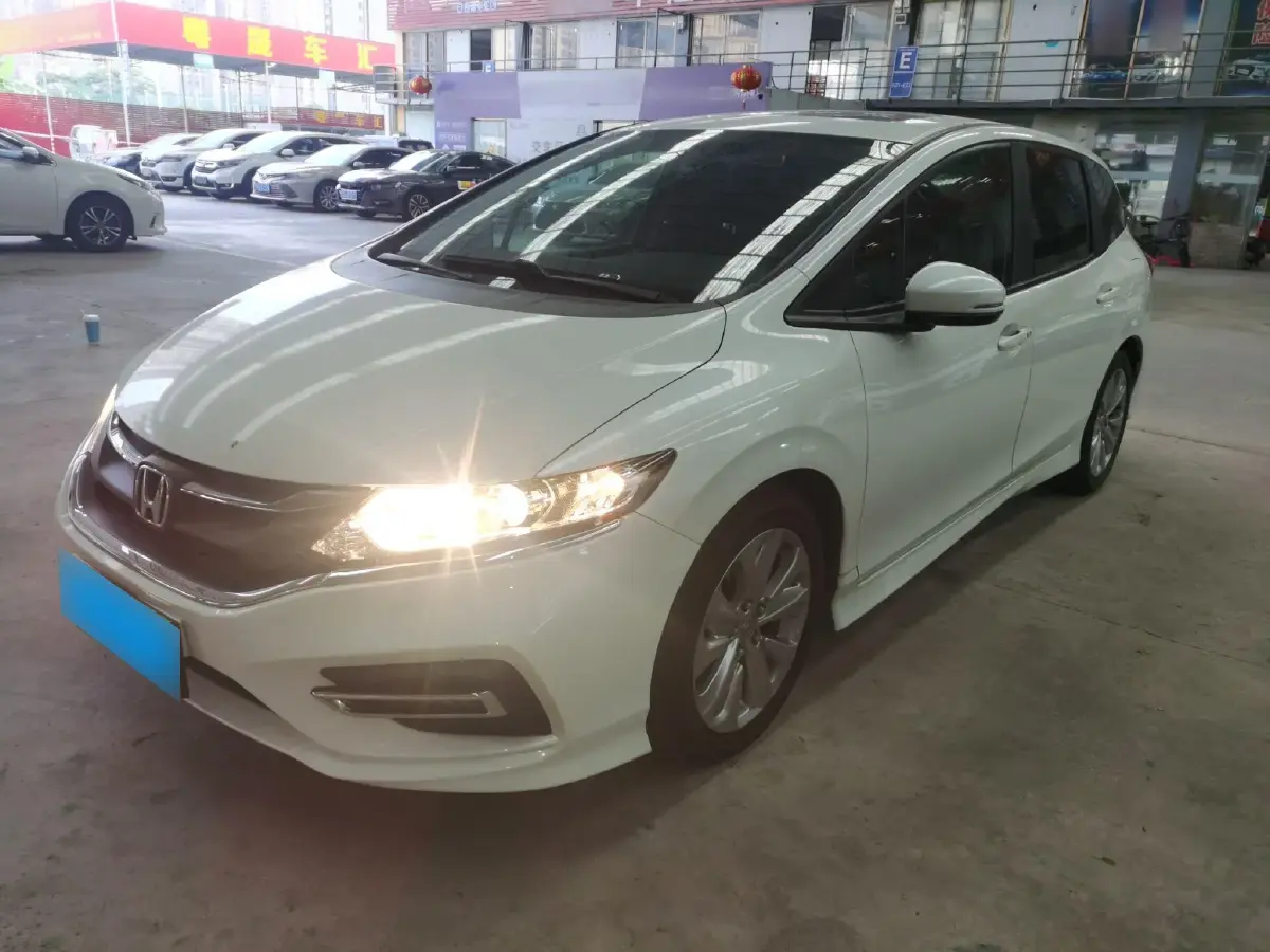 2017 Honda Jade 1.8L 141HP L4 5AT