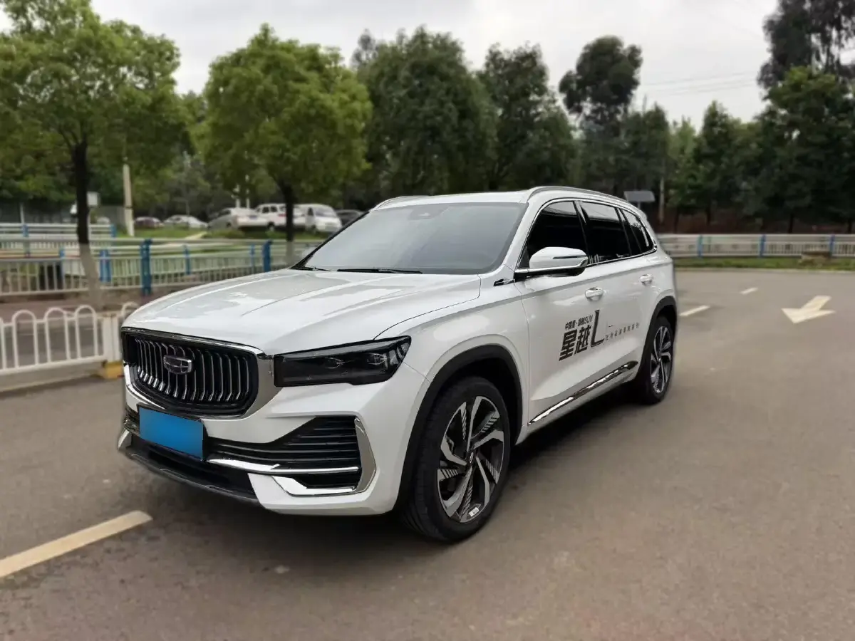 2024 Geely Monjaro 2.0T 238HP L4 8AT