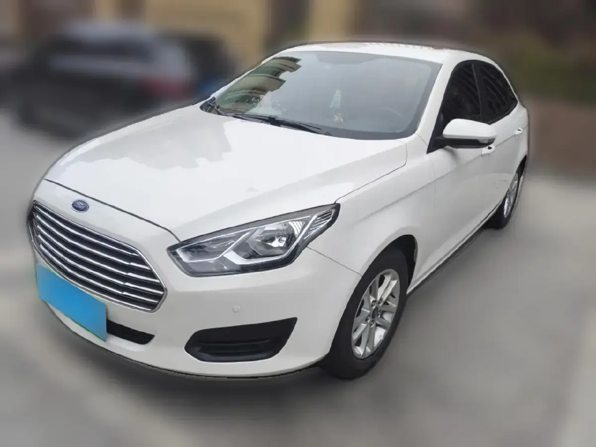 2019 Ford Escort 1.5L 122HP L3 6AT