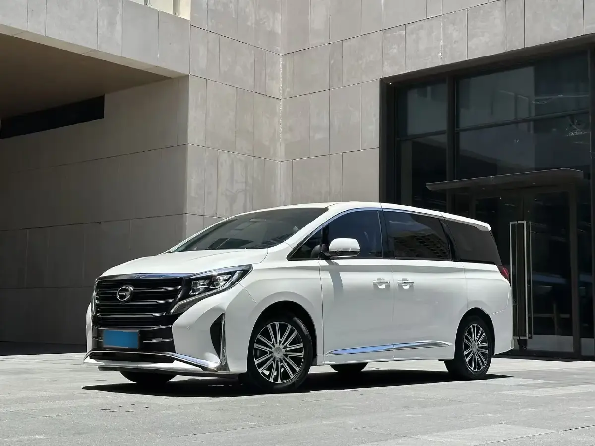 2021 GAC Trumpchi M8 2.0T 252HP L4 8AT