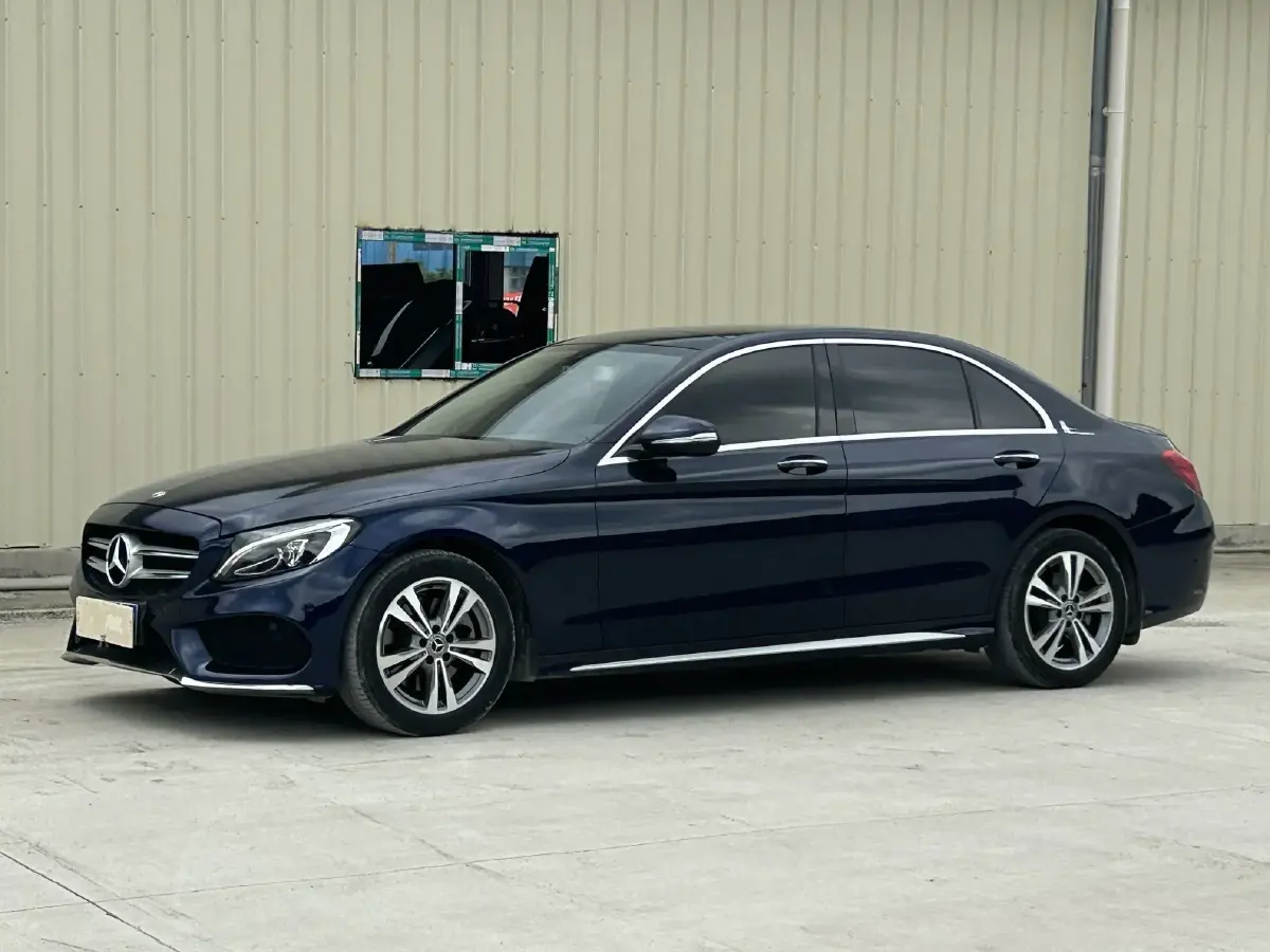 2018 Mercedes-Benz C Class 2.0T 184HP L4 9AT