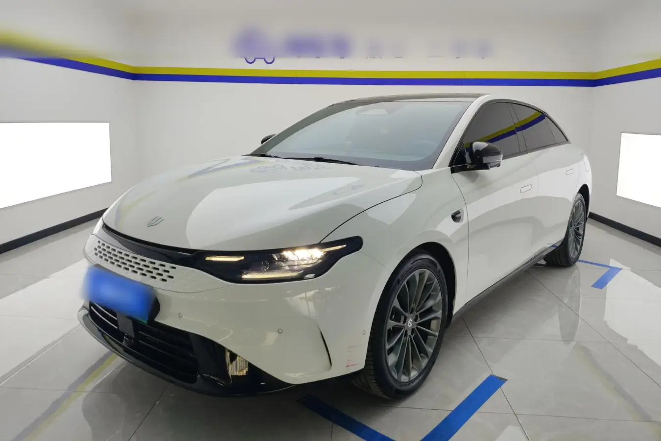 2024 Leapmotor C01 1.5L 95HP L4 REEV 43.7KWH