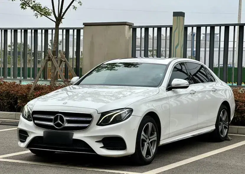 2016 Mercedes-Benz E Class 2.0T 184HP L4 9AT
