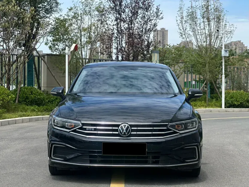 2022 Volkswagen Magotan GTE 1.4T 150HP L4 6DCT PHEV 13KWH,autocango,china used car exporter,china ev exporter,chinese used car exporter,chinese used ev exporter