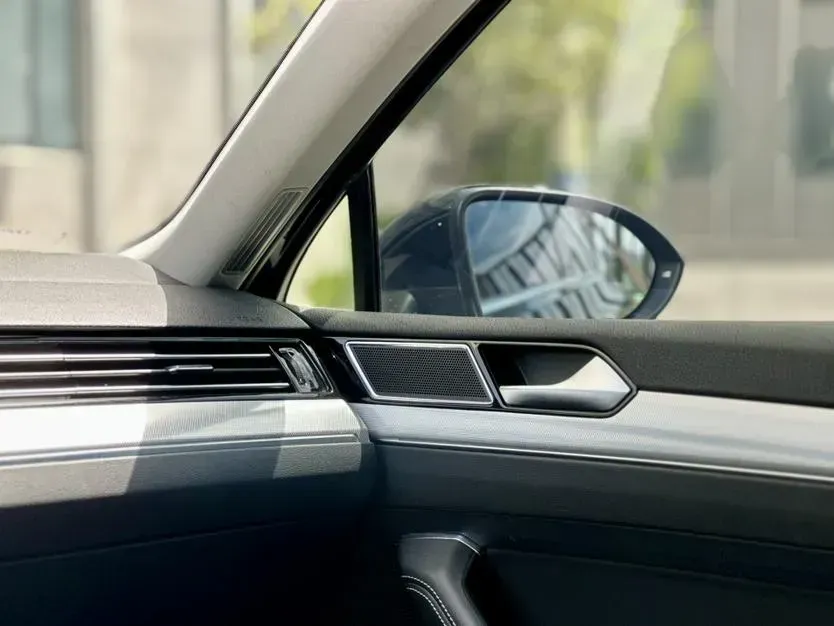 2022 Volkswagen Magotan GTE 1.4T 150HP L4 6DCT PHEV 13KWH,autocango,china used car exporter,china ev exporter,chinese used car exporter,chinese used ev exporter