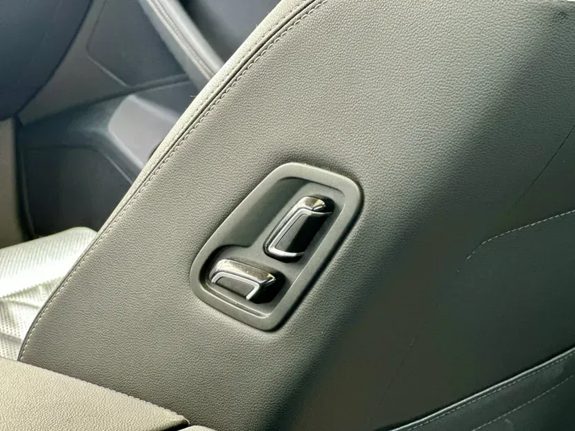 2022 Volkswagen Magotan GTE 1.4T 150HP L4 6DCT PHEV 13KWH,autocango,china used car exporter,china ev exporter,chinese used car exporter,chinese used ev exporter