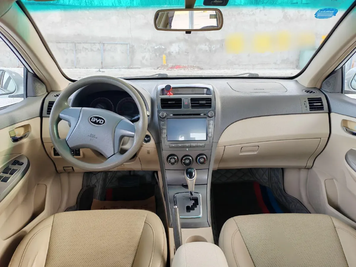 2013 BYD L3 1.5L 109HP L4 6DCT,autocango,china used car exporter,china ev exporter,chinese used car exporter,chinese used ev exporter