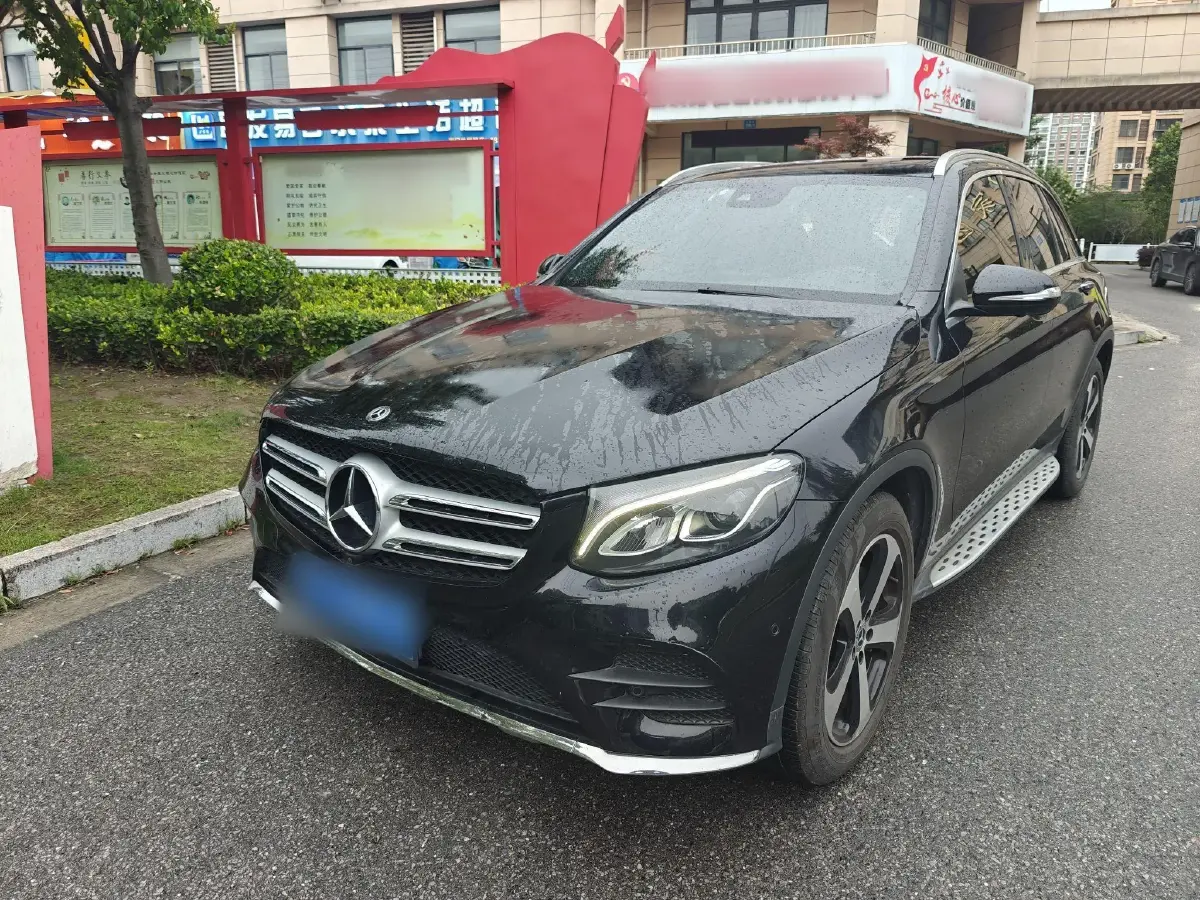 2018 Mercedes-Benz GLC Class 2.0T 211HP L4 9AT