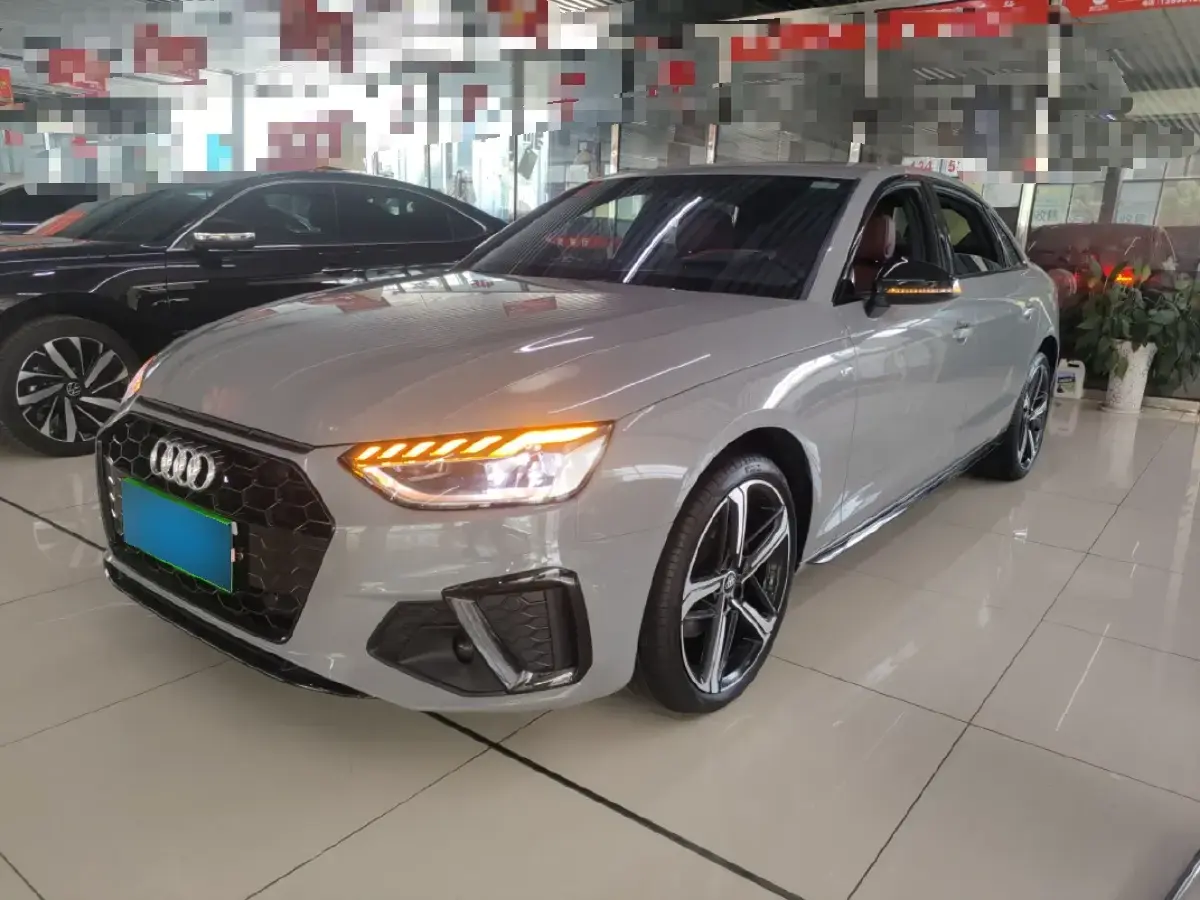 2024 Audi A4L 2.0T 190HP L4 7DCT