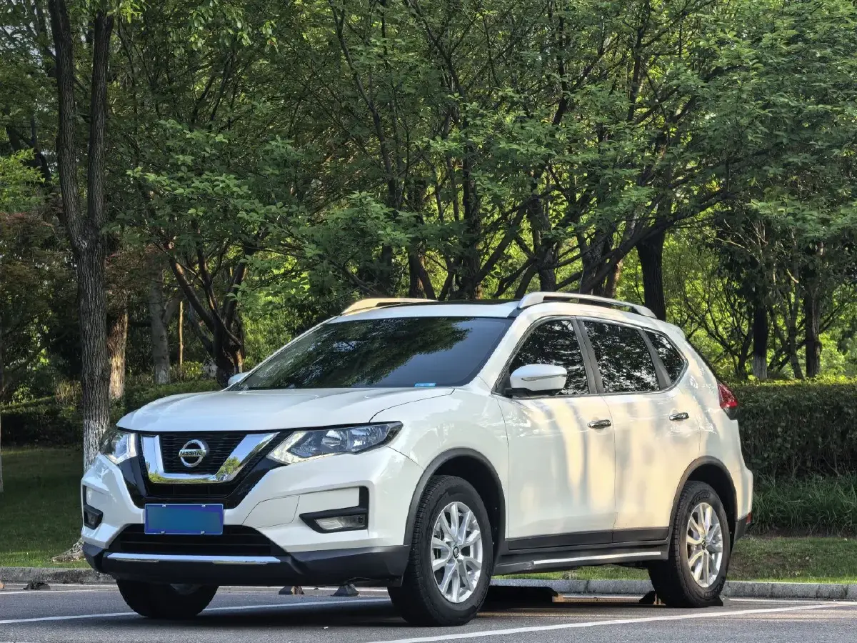 2021 Nissan X-Trail 2.0L 151HP L4 CVT