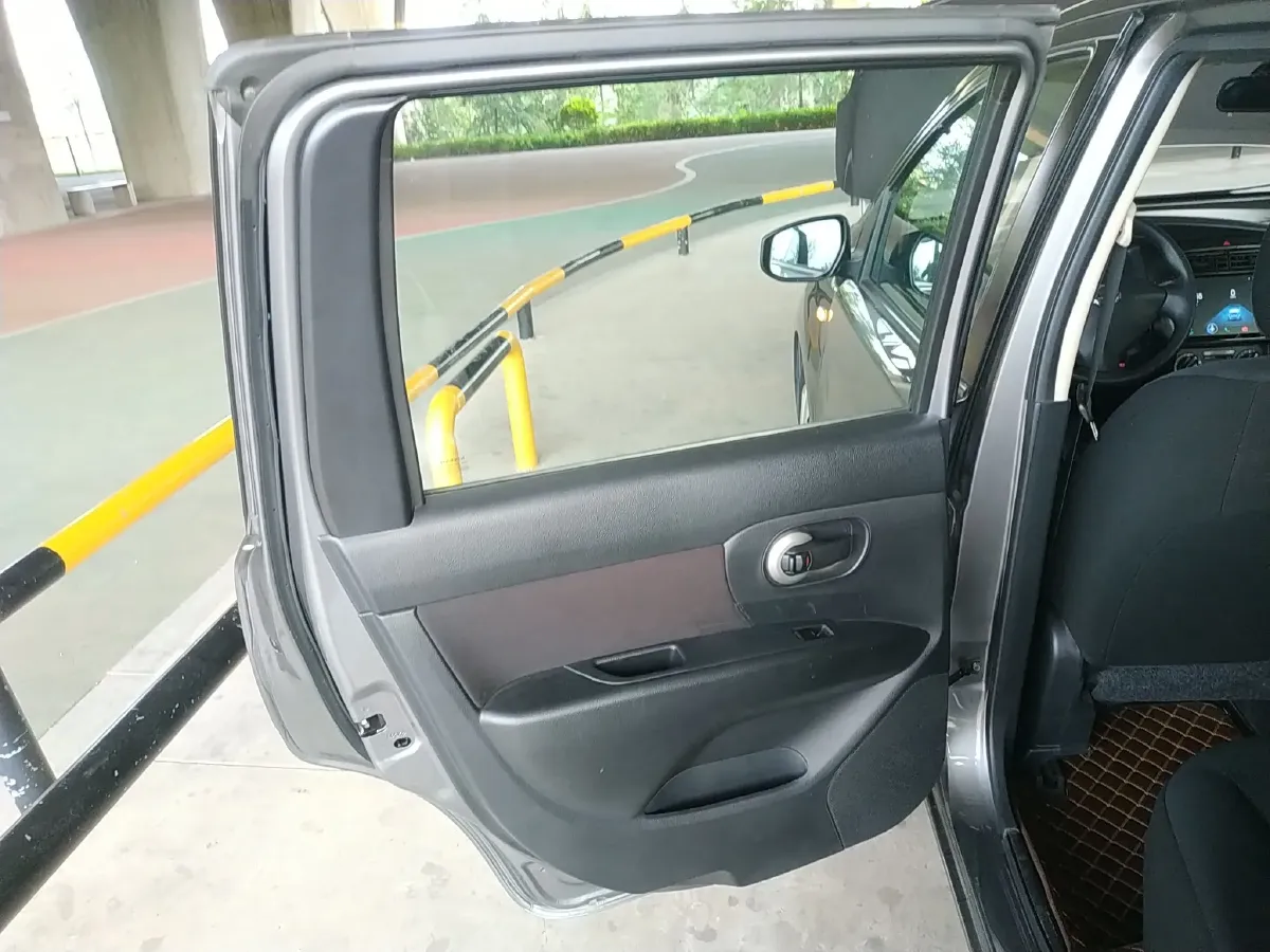 2015 Nissan Livina 1.6L 124HP L4 CVT,autocango,china used car exporter,china ev exporter,chinese used car exporter,chinese used ev exporter