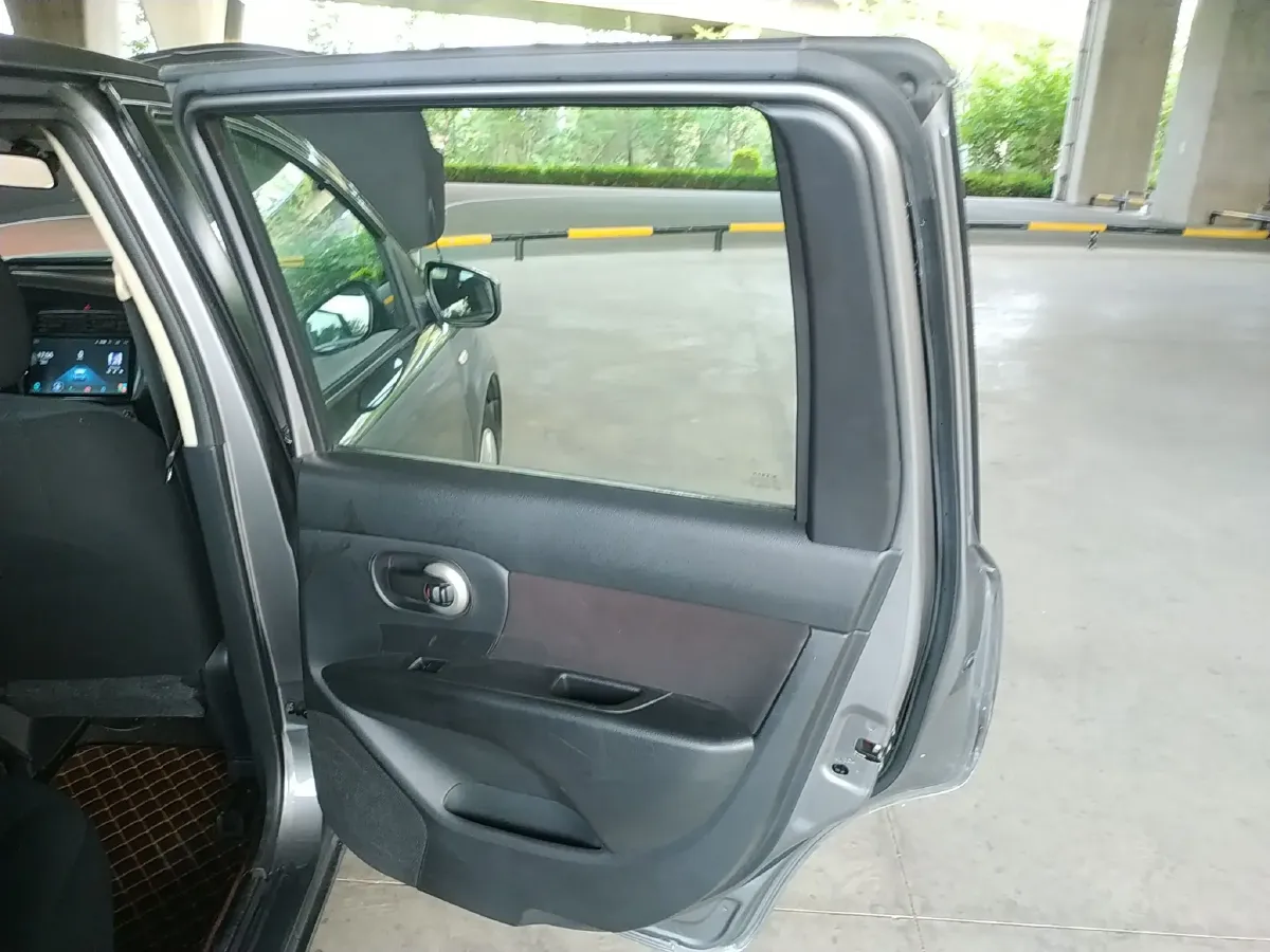 2015 Nissan Livina 1.6L 124HP L4 CVT,autocango,china used car exporter,china ev exporter,chinese used car exporter,chinese used ev exporter