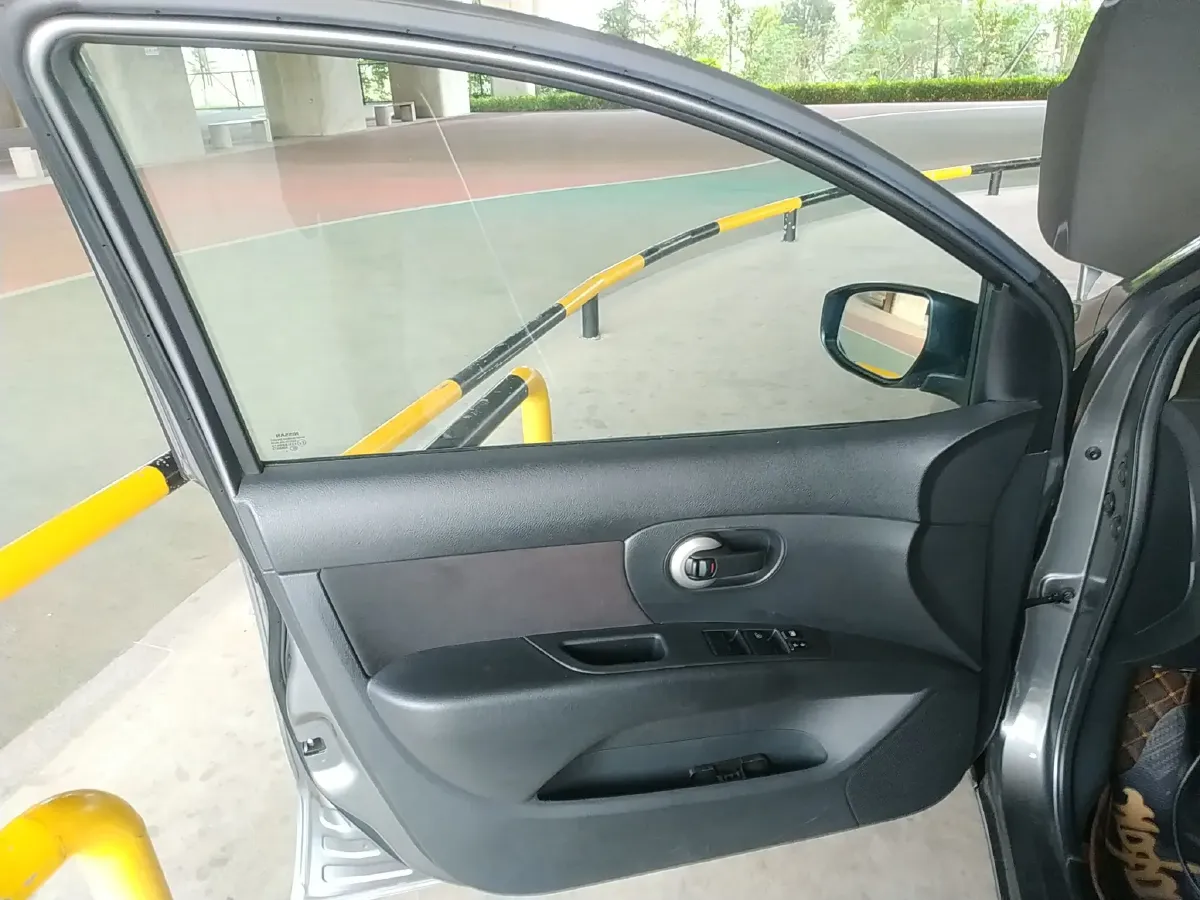 2015 Nissan Livina 1.6L 124HP L4 CVT,autocango,china used car exporter,china ev exporter,chinese used car exporter,chinese used ev exporter