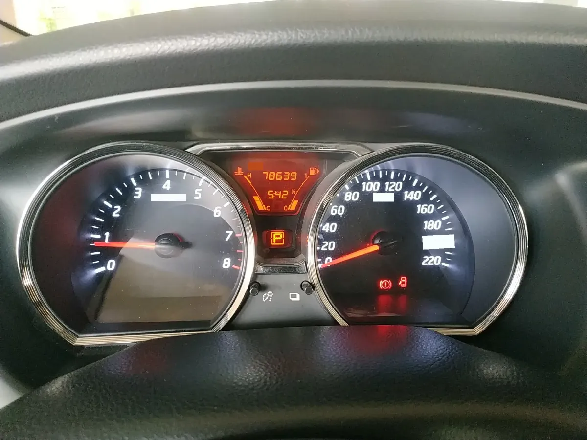 2015 Nissan Livina 1.6L 124HP L4 CVT,autocango,china used car exporter,china ev exporter,chinese used car exporter,chinese used ev exporter