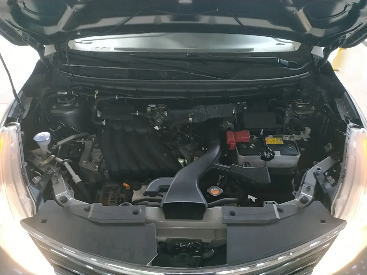 2015 Nissan Livina 1.6L 124HP L4 CVT,autocango,china used car exporter,china ev exporter,chinese used car exporter,chinese used ev exporter