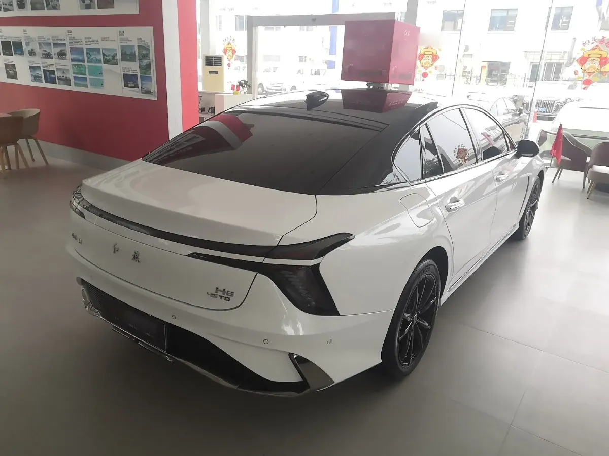2024 HongQi H6 2.0T 252HP L4 8AT,autocango,china used car exporter,china ev exporter,chinese used car exporter,chinese used ev exporter