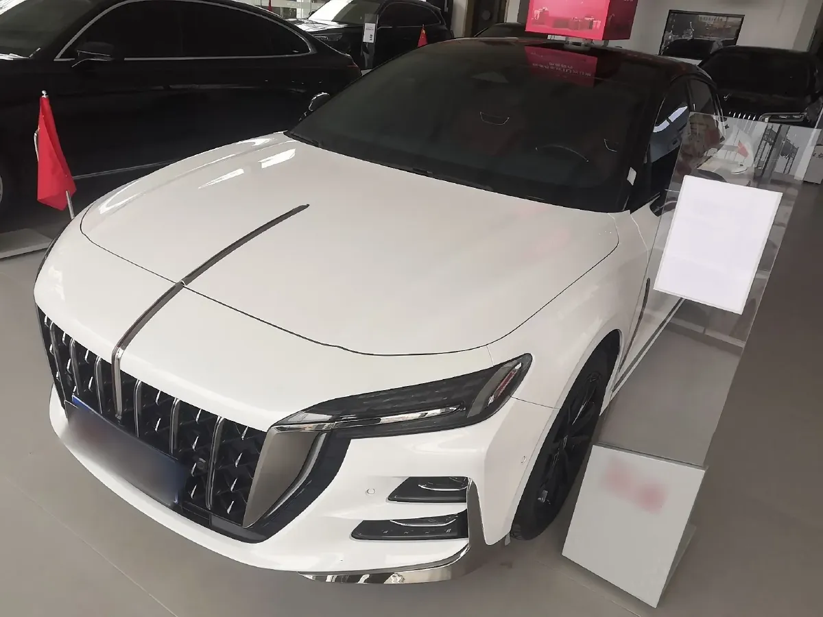 2024 HongQi H6 2.0T 252HP L4 8AT,autocango,china used car exporter,china ev exporter,chinese used car exporter,chinese used ev exporter