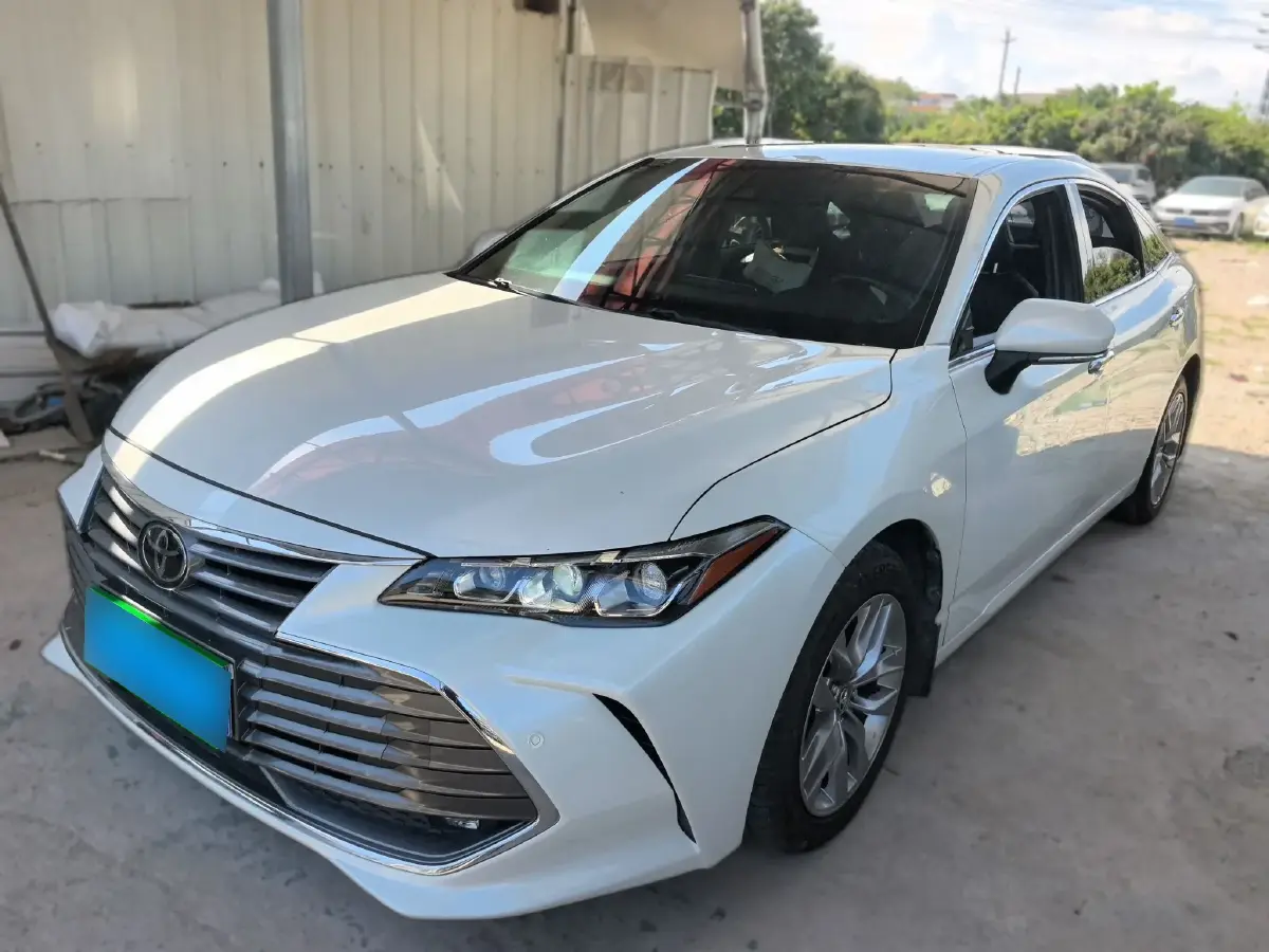 2021 Toyota Avalon 2.5L 209HP L4 8AT