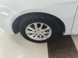 2020 Geely Emgrand 1.5L 109HP L4 5MT,autocango,china used car exporter,china ev exporter,chinese used car exporter,chinese used ev exporter