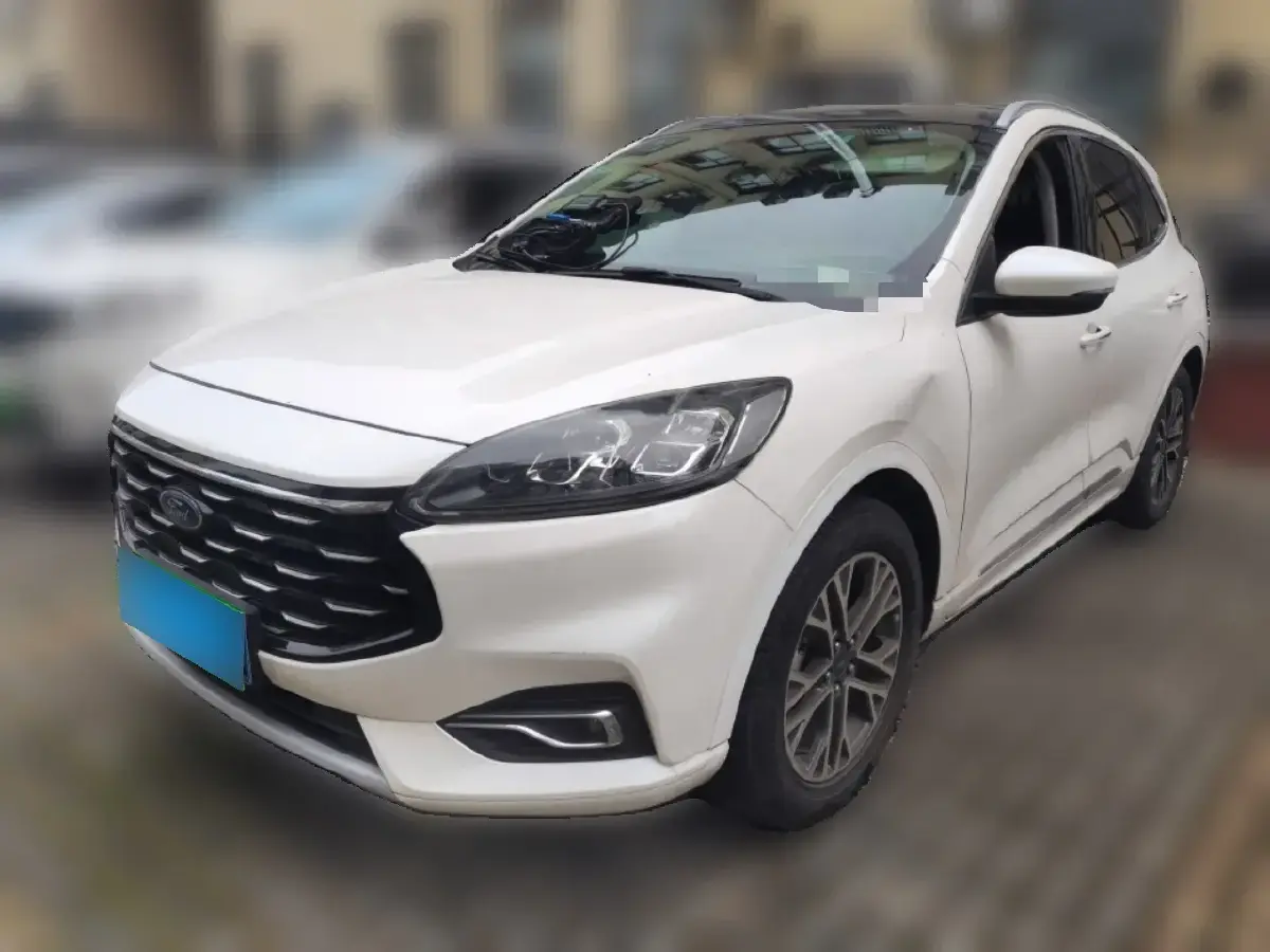 2020 Ford Escape 2.0T 248HP L4 8AT