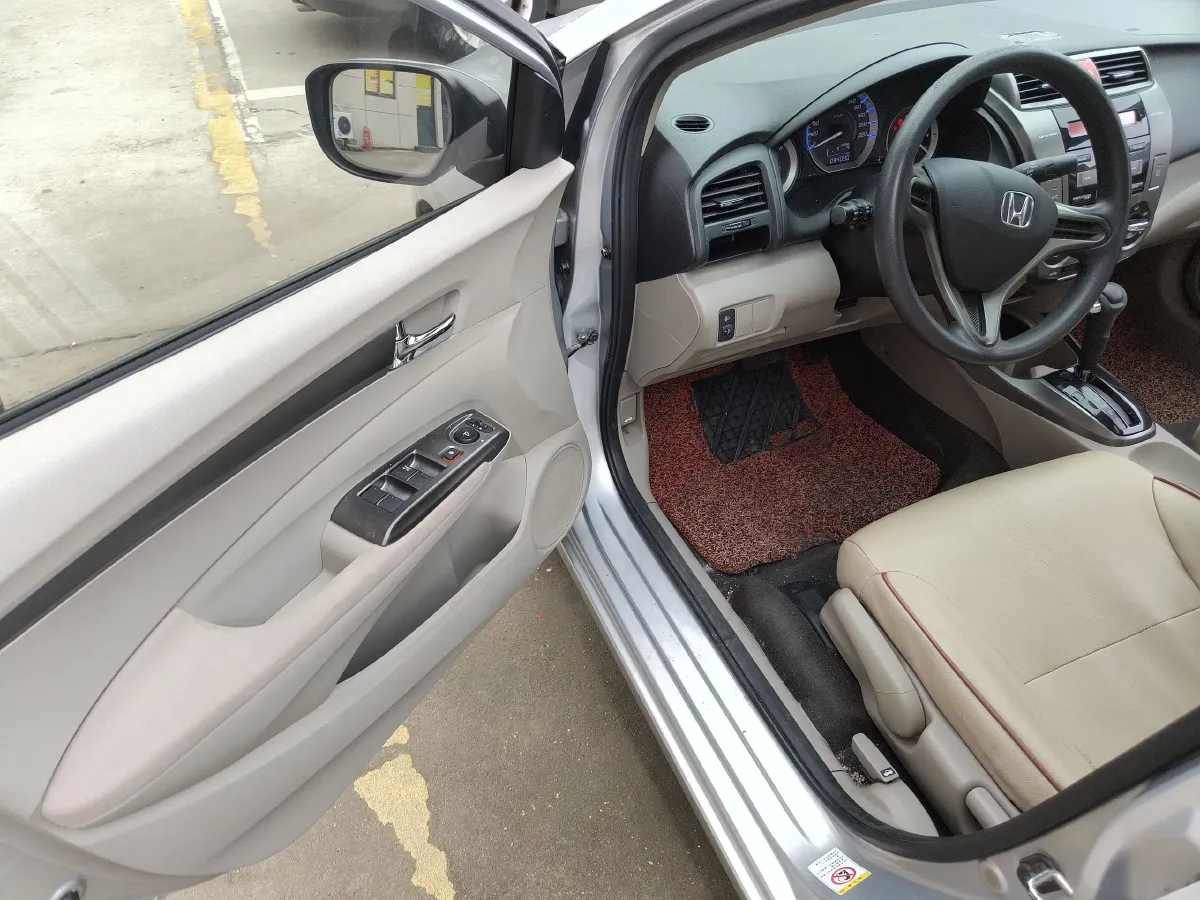 2012 Honda City Classic 1.5L 120HP L4 5AT,autocango,china used car exporter,china ev exporter,chinese used car exporter,chinese used ev exporter