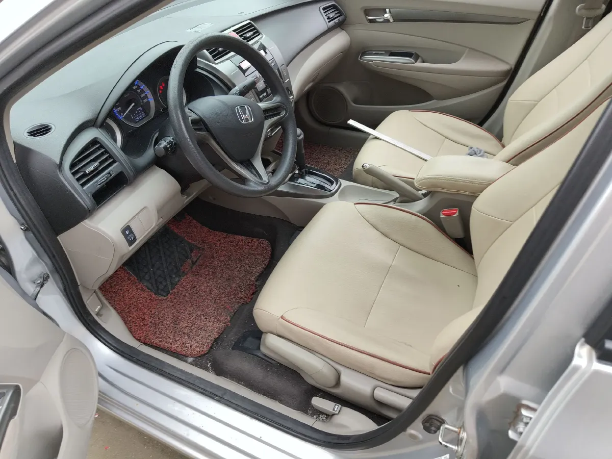 2012 Honda City Classic 1.5L 120HP L4 5AT,autocango,china used car exporter,china ev exporter,chinese used car exporter,chinese used ev exporter