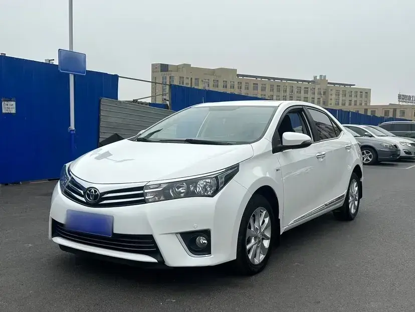 2014 Toyota Corolla 1.6L 122HP L4 CVT