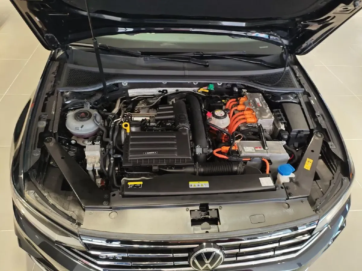 2022 Volkswagen Magotan GTE 1.4T 150HP L4 6DCT PHEV 13KWH,autocango,china used car exporter,china ev exporter,chinese used car exporter,chinese used ev exporter